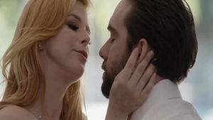Babe Penny Pax demonstrates natural tits