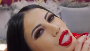 Very kinky female really enjoys fucking in HD