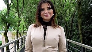 La Cochonne: Brunette Lorenzo Viota fucked anal