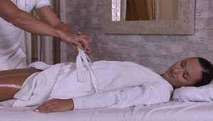 Relaxxxed: Oiled real sex escorted by Victoria Sweet