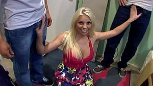 Fuck Team Five: Pornstar Sasha Sweet & Britney Amber hard sex