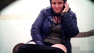 Star voyeur pissing in toilet