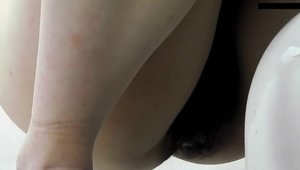 JAV beautiful asian amateur pissing