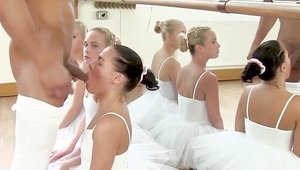 Club Sweethearts - Petite Evelyn Dellai ballet double blowjob